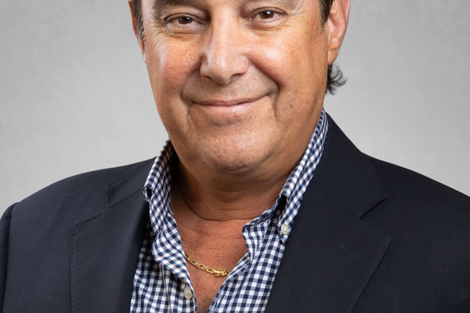 JRCRUZ Corp./ Evaristo Cruz